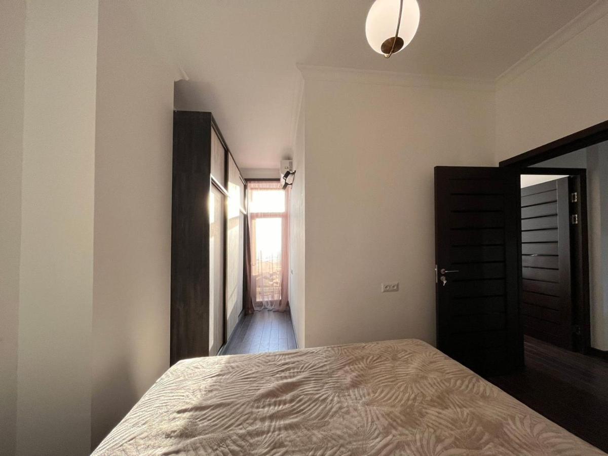 Mountain View Apartment Erevan Exterior foto